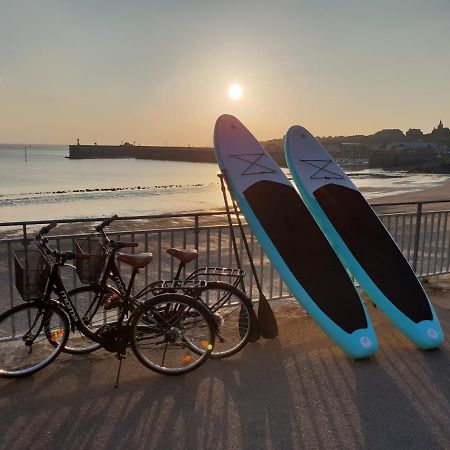Un Balcon Sur La Mer, Acces Direct A La Plage Granville Luaran gambar